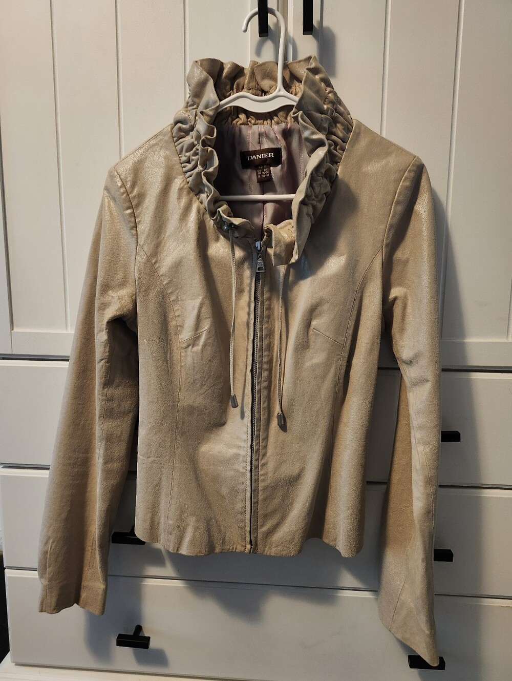 Danier Metallic Beige Leather Jacket with Ruffle Zip Collar Sz Xs